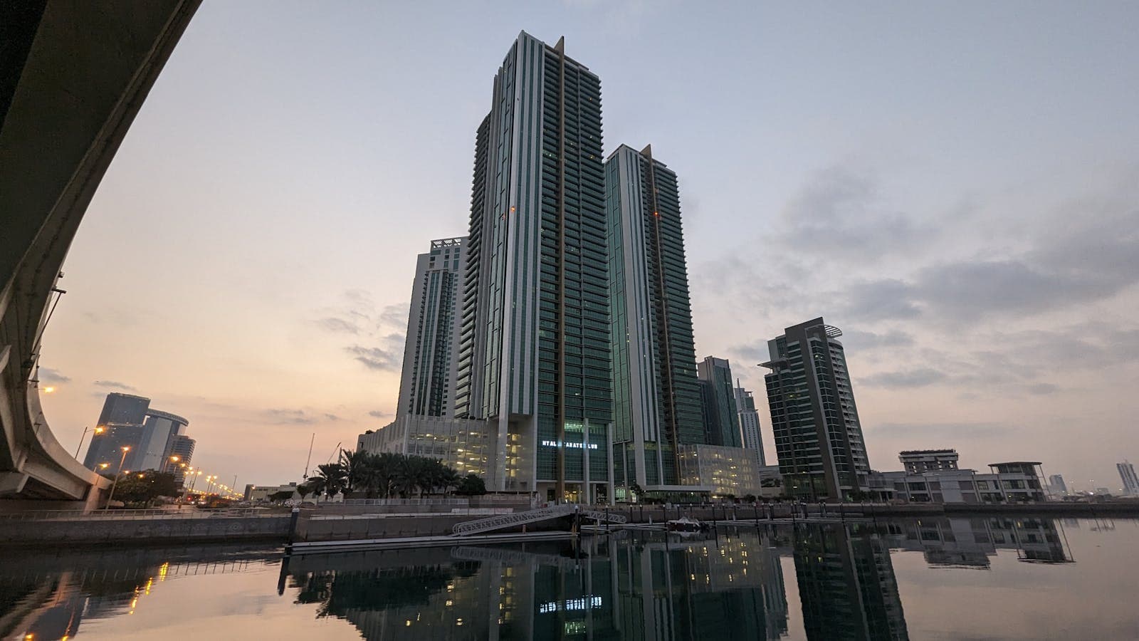 High-rise residential tower, Abu Dhabi